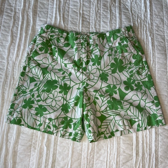 2/$30 Talbots Shorts Stretch Green and White Floral SZ 14 - Picture 12 of 13